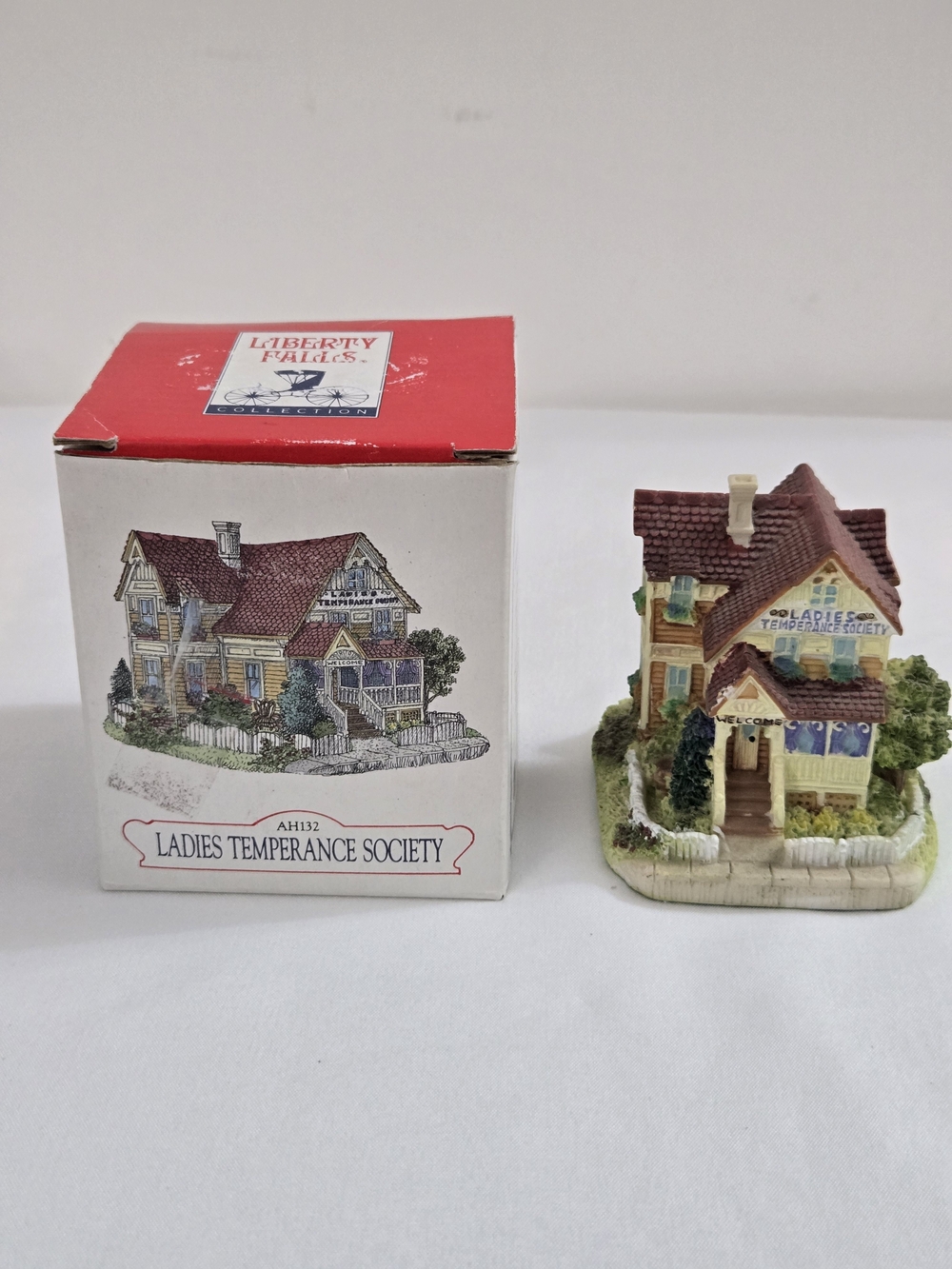 Liberty Falls AH132 Ladies Temperance Society 1997 Americana Village w/ Box